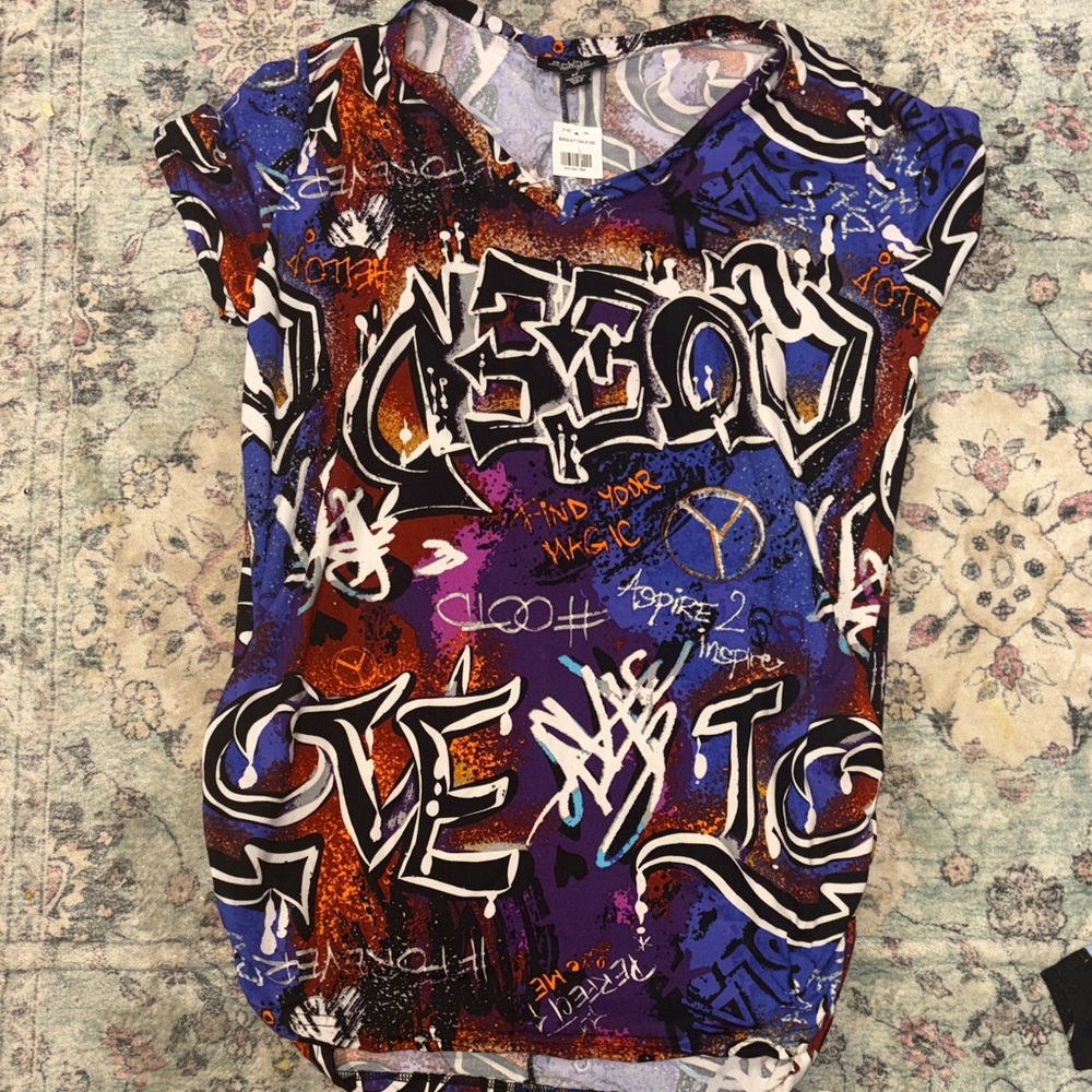 Graffiti Print Women's Top - Multicolor 4x